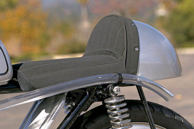 Suede saddle keeps the rider’s butt from sliding around.